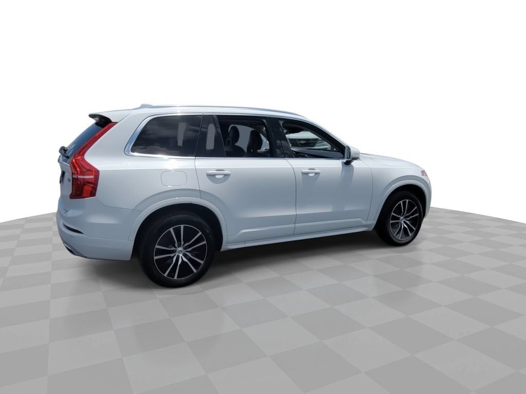 2020 Volvo XC90 T6 Momentum 7 Passenger