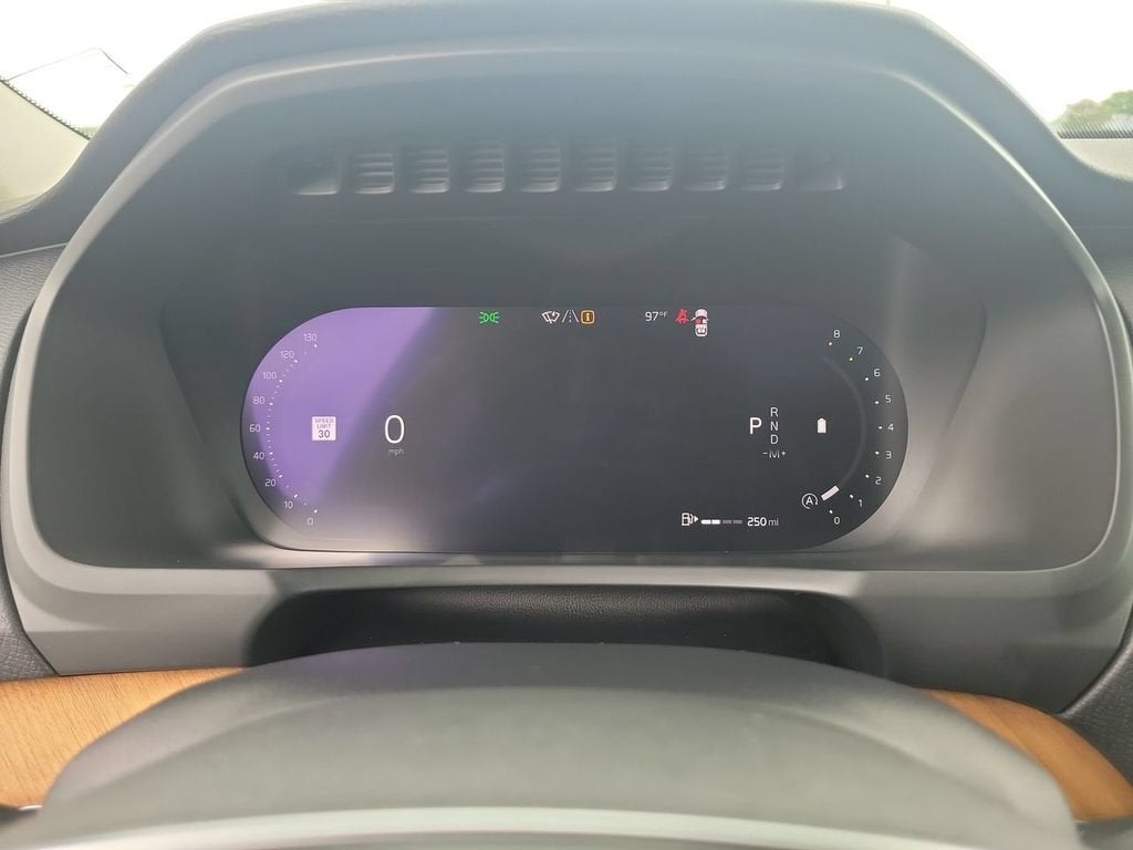 2024 Volvo XC90 B5 Plus Bright Theme