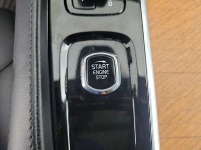 2024 Volvo XC90 B5 Plus Bright Theme