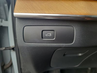 2024 Volvo XC90 B5 Plus Bright Theme
