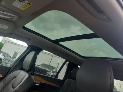 2024 Volvo XC90 B5 Plus Bright Theme