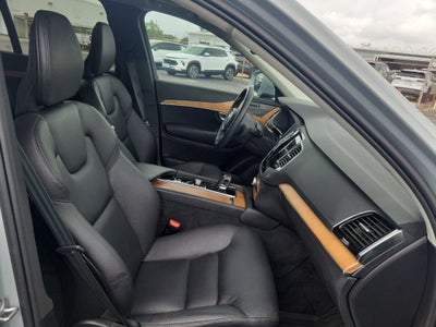 2024 Volvo XC90 B5 Plus Bright Theme