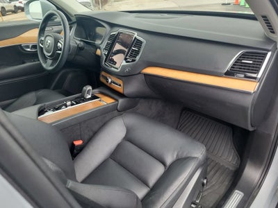 2024 Volvo XC90 B5 Plus Bright Theme
